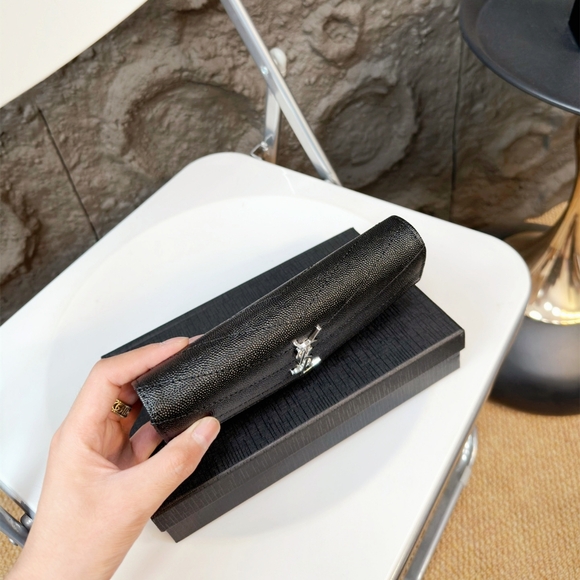 Yves Saint Laurent card case wallet - Picture 7 of 9